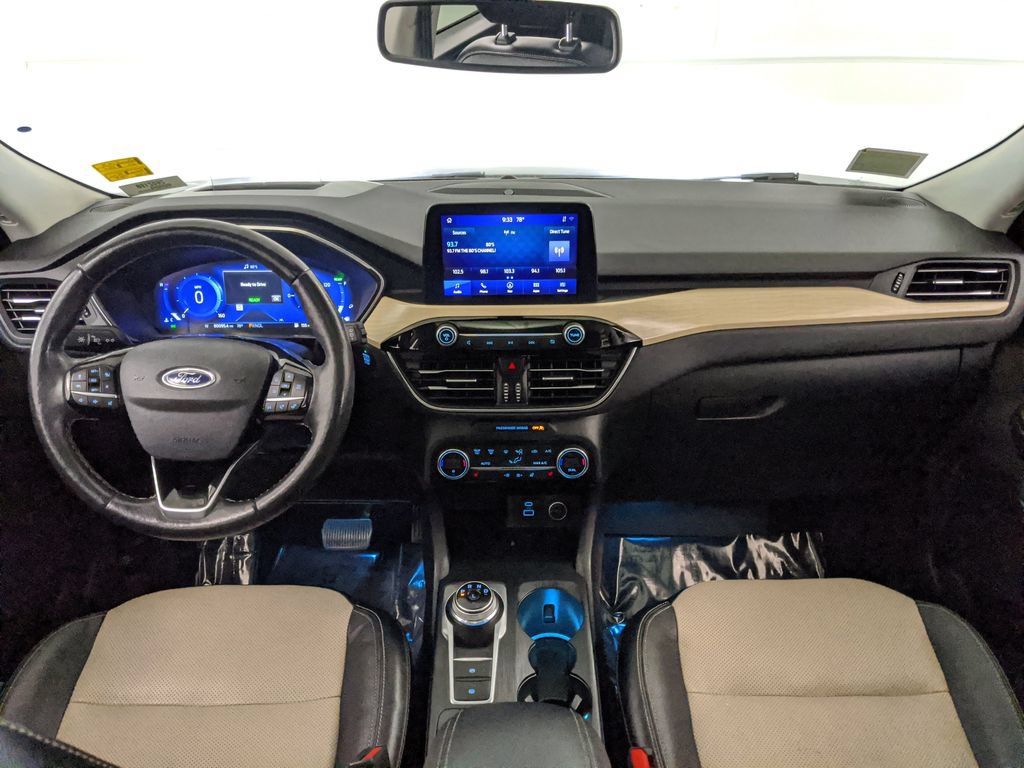 Used 2021 Ford Escape Titanium w/ Titanium Elite Package AWD/4WD image 7