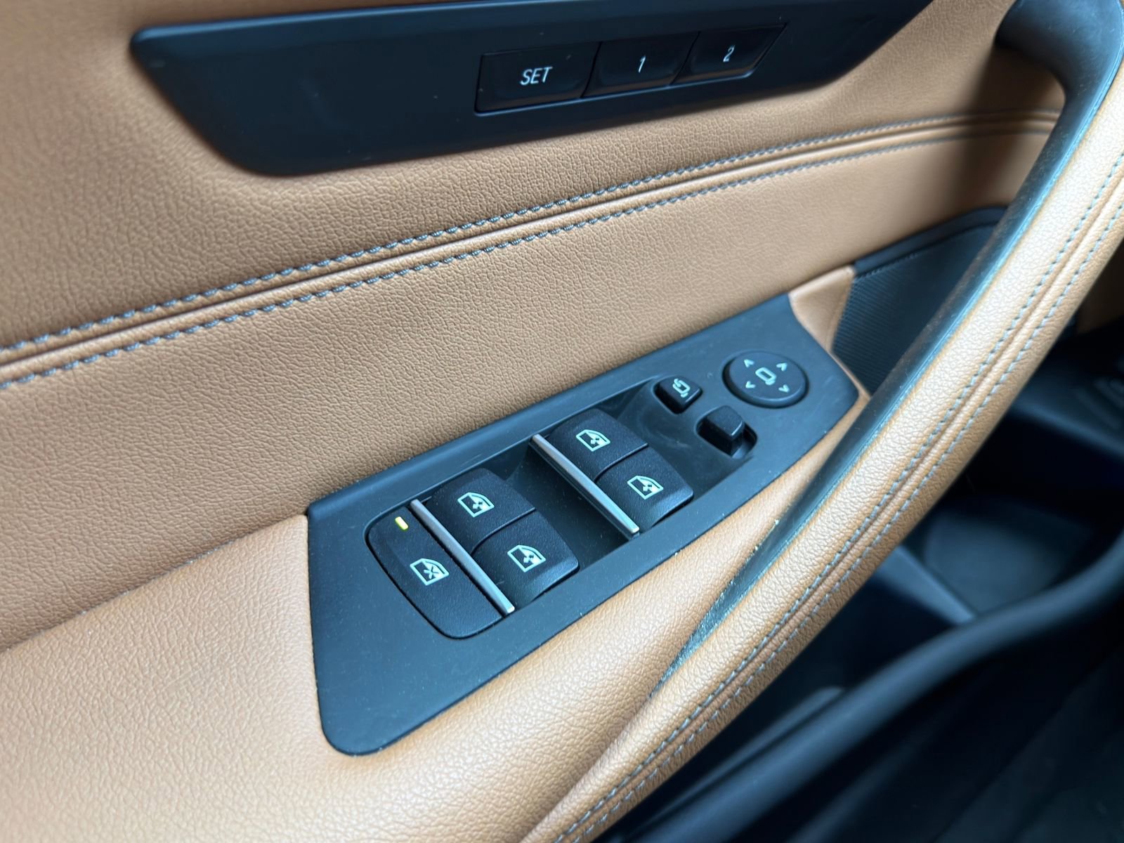 Certified 2023 BMW 540i w/ Premium Package image 21