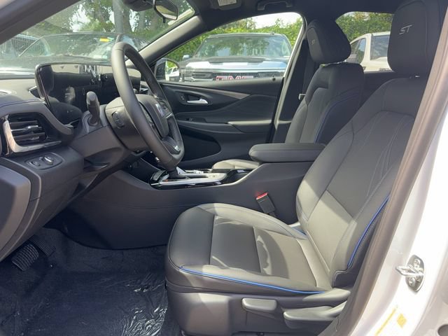 New 2026 Buick Envista Sport Touring w/ Advanced Safety Package FWD image 12