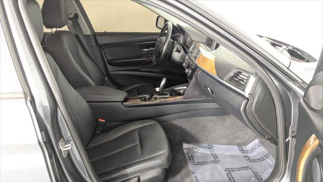 Used 2016 BMW 320i xDrive Sedan AWD/4WD image 21