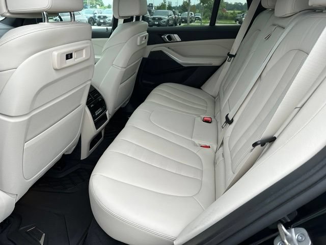 Used 2022 BMW X5 xDrive45e w/ M Sport Package AWD/4WD image 33