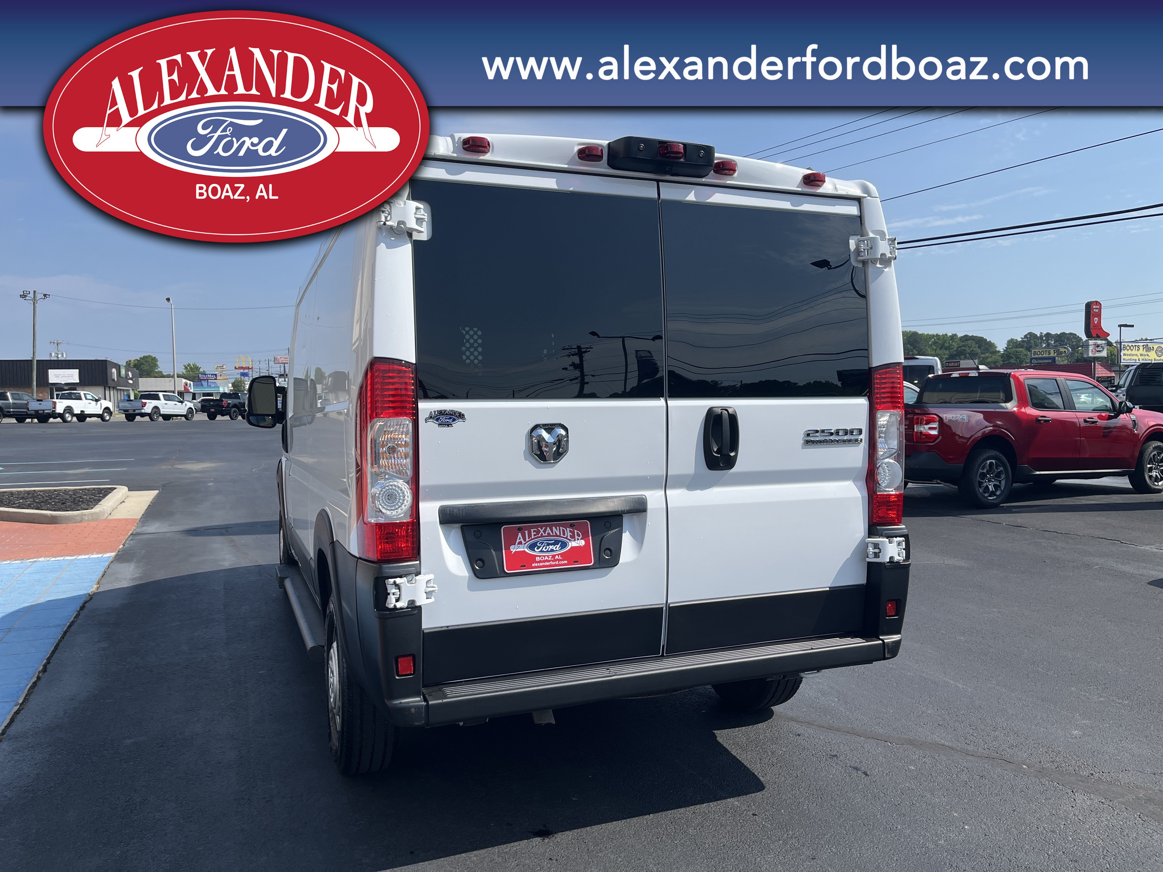 Used 2025 RAM ProMaster 2500 w/ U-Haul Equipment Group FWD image 6