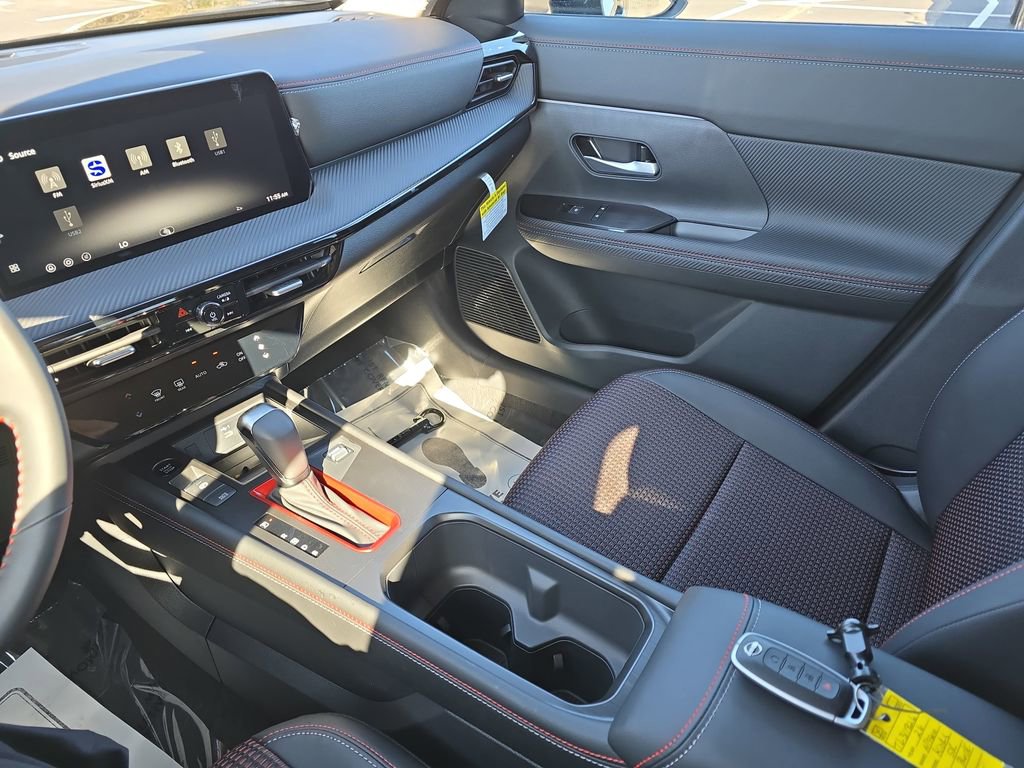 New 2026 Nissan Kicks SR FWD image 28