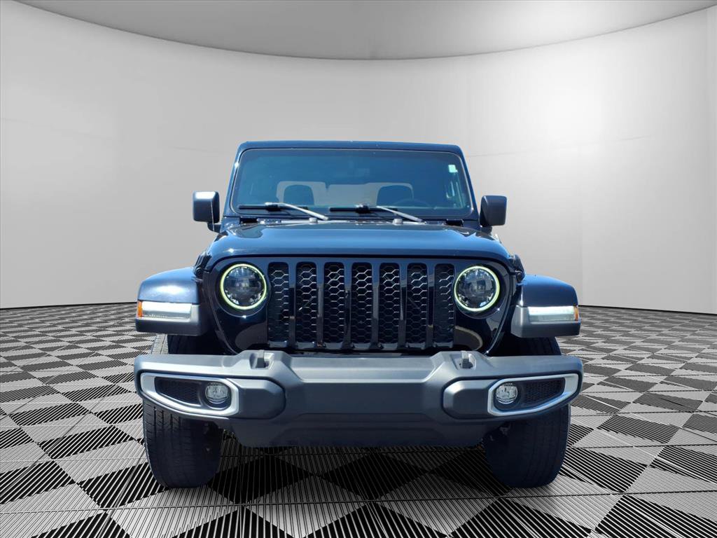 Certified 2023 Jeep Gladiator Sport AWD/4WD image 2