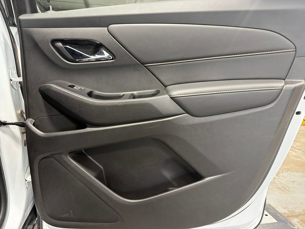 Used 2018 Chevrolet Traverse LT image 30