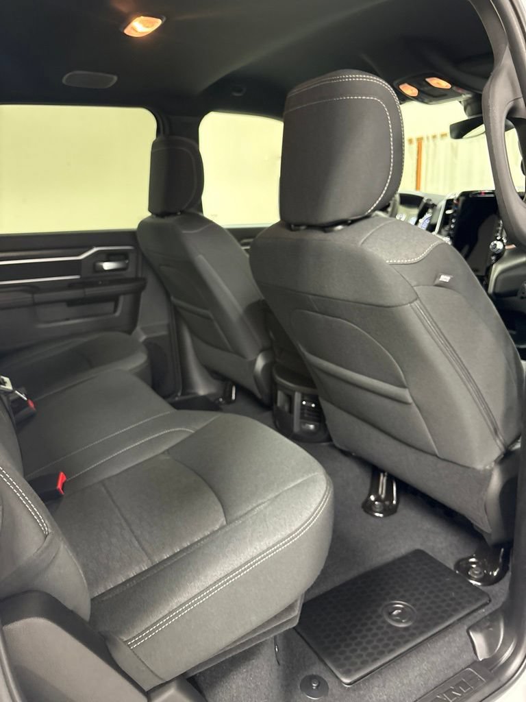 New 2026 RAM 2500 Big Horn AWD/4WD image 30