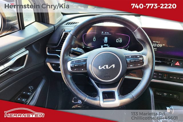 Used 2023 Kia Sportage EX AWD/4WD image 7