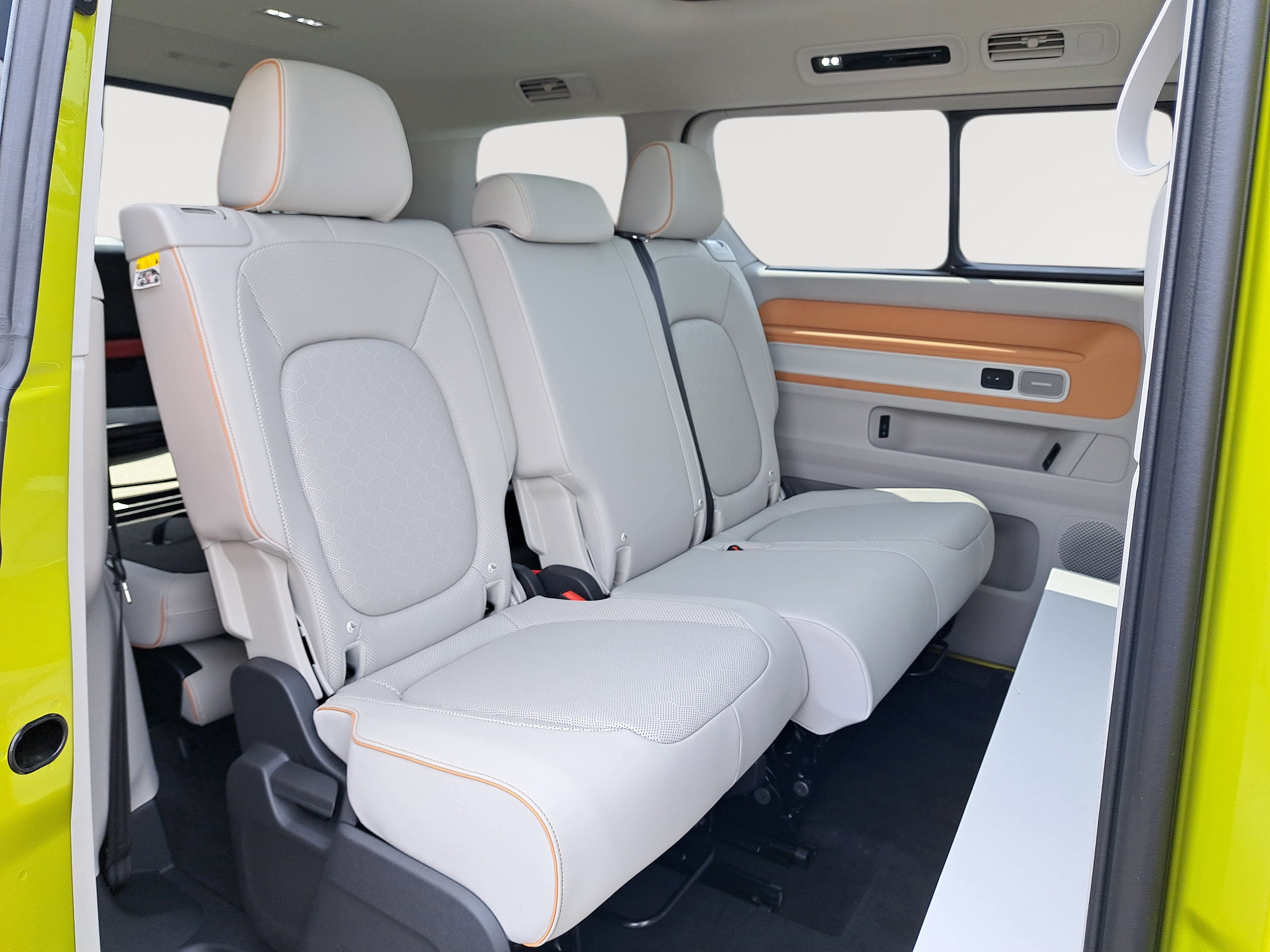 New 2025 Volkswagen ID. Buzz Pro S Plus image 15