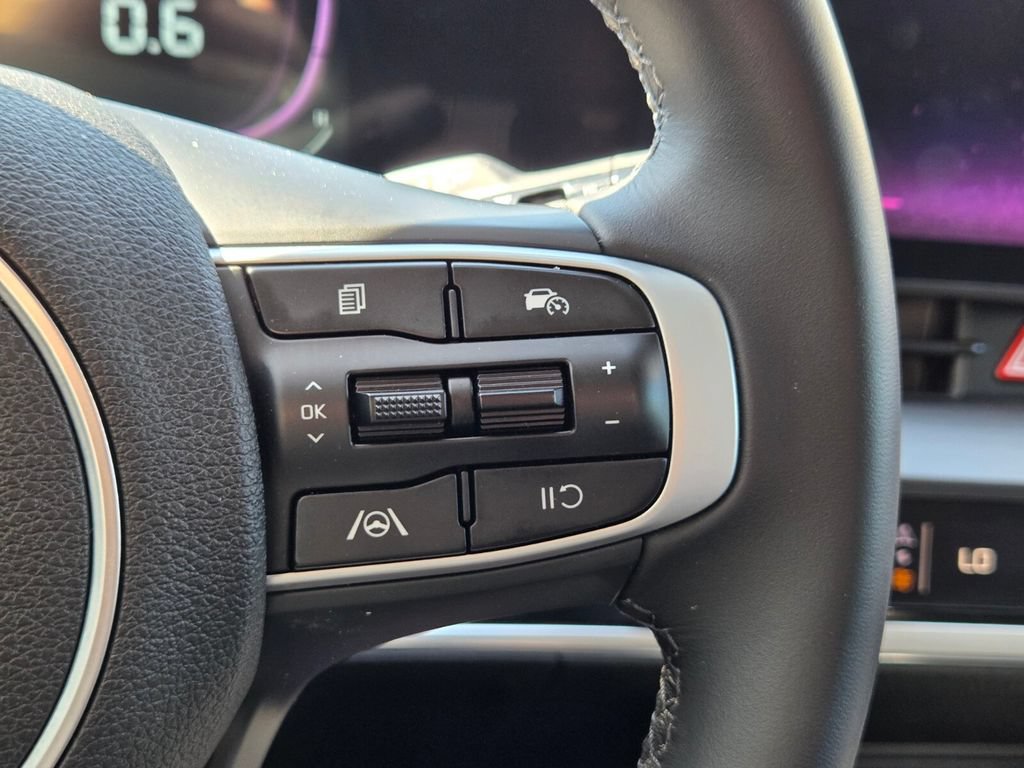 Used 2024 Kia Sportage EX FWD image 28
