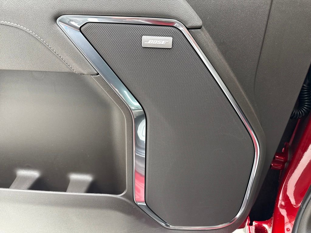 New 2026 GMC Sierra 1500 SLT image 18