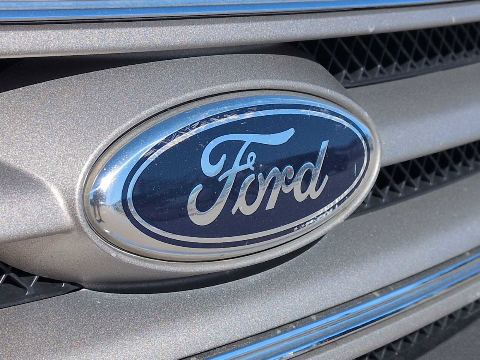 Used 2014 Ford Taurus SEL w/ Equipment Group 201A FWD image 13