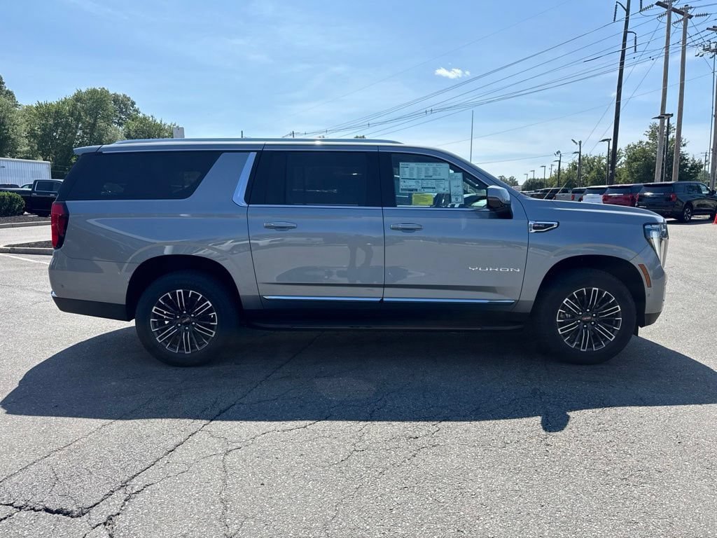 New 2026 GMC Yukon XL Elevation w/ LPO, Floor Liner Package AWD/4WD image 8