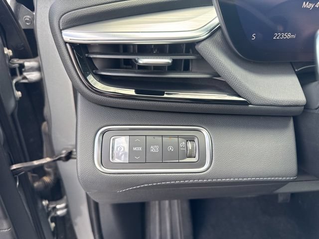 Used 2025 Buick Enclave Preferred FWD image 15
