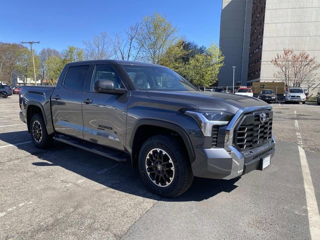 New 2026 Toyota Tundra SR5