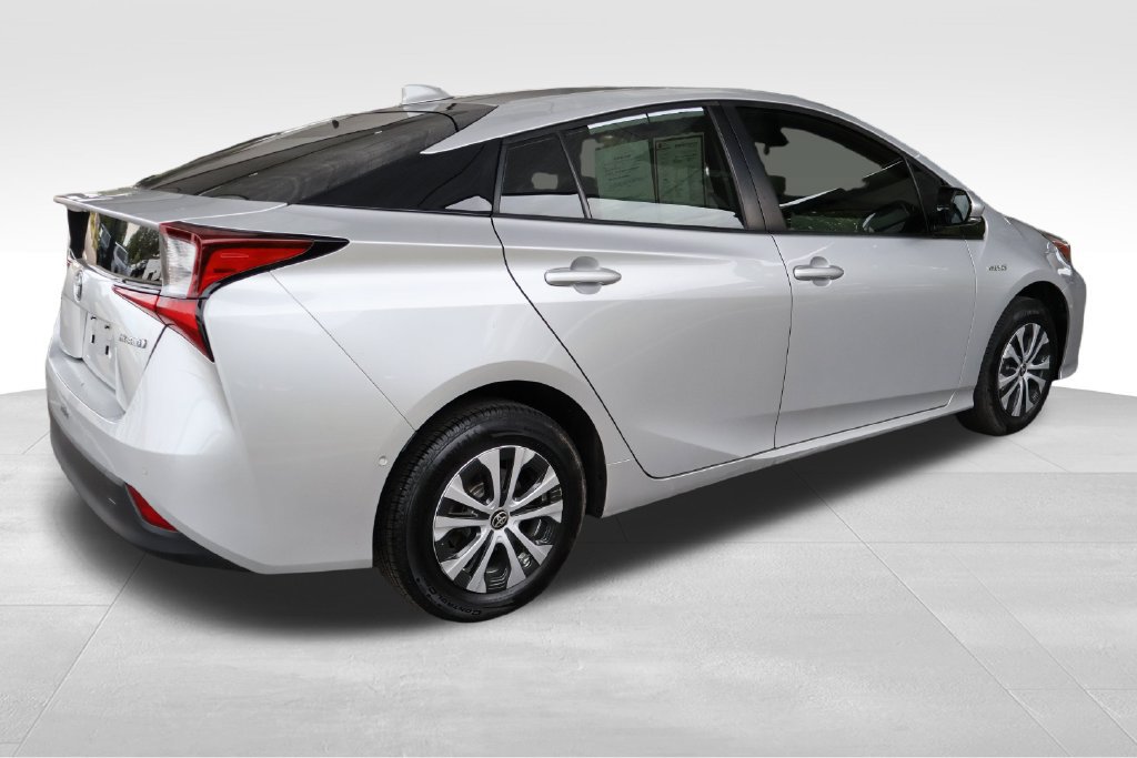 Certified 2020 Toyota Prius LE AWD/4WD image 14