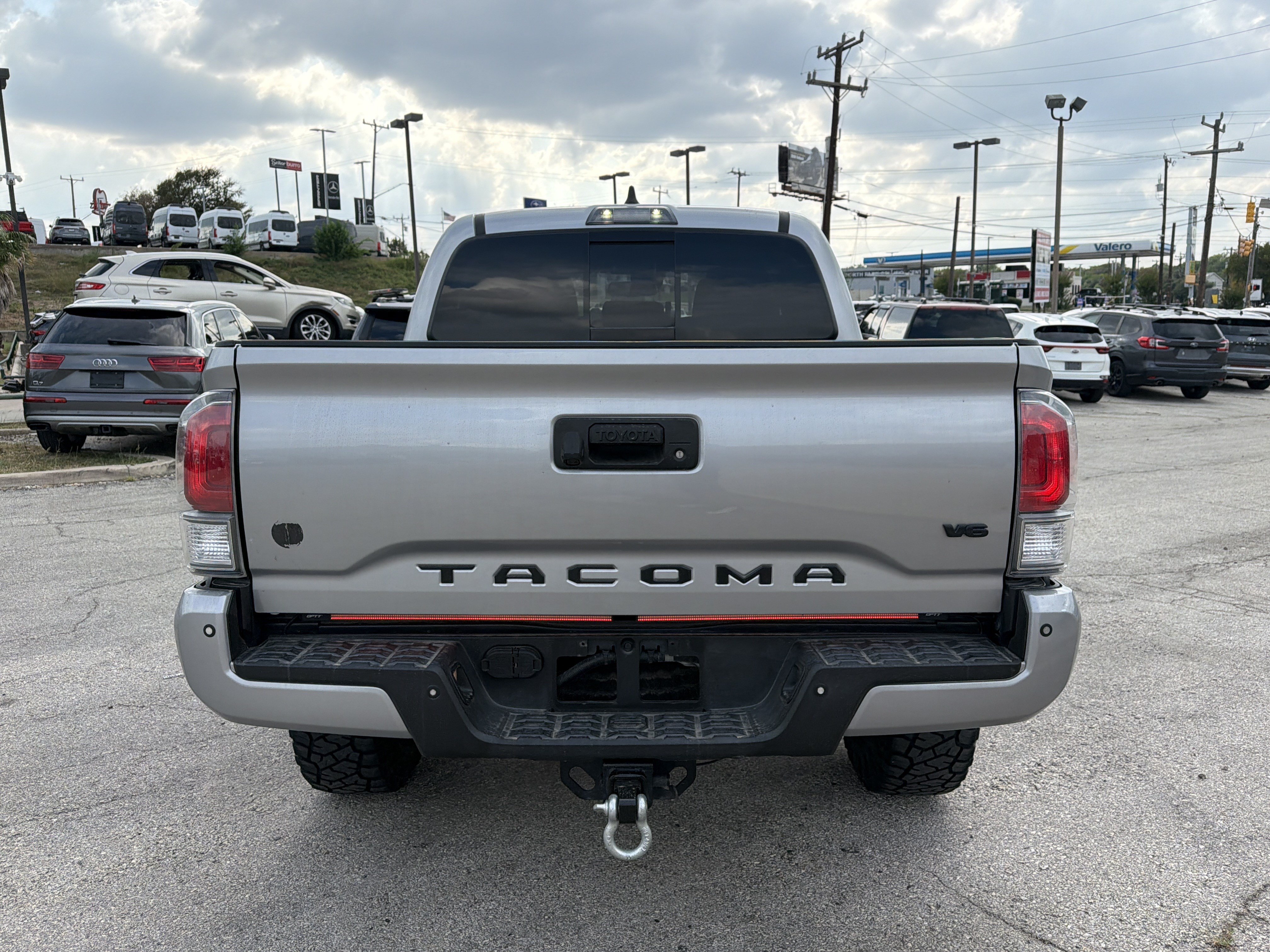 Used 2021 Toyota Tacoma TRD Off-Road w/ Technology Package AWD/4WD image 5