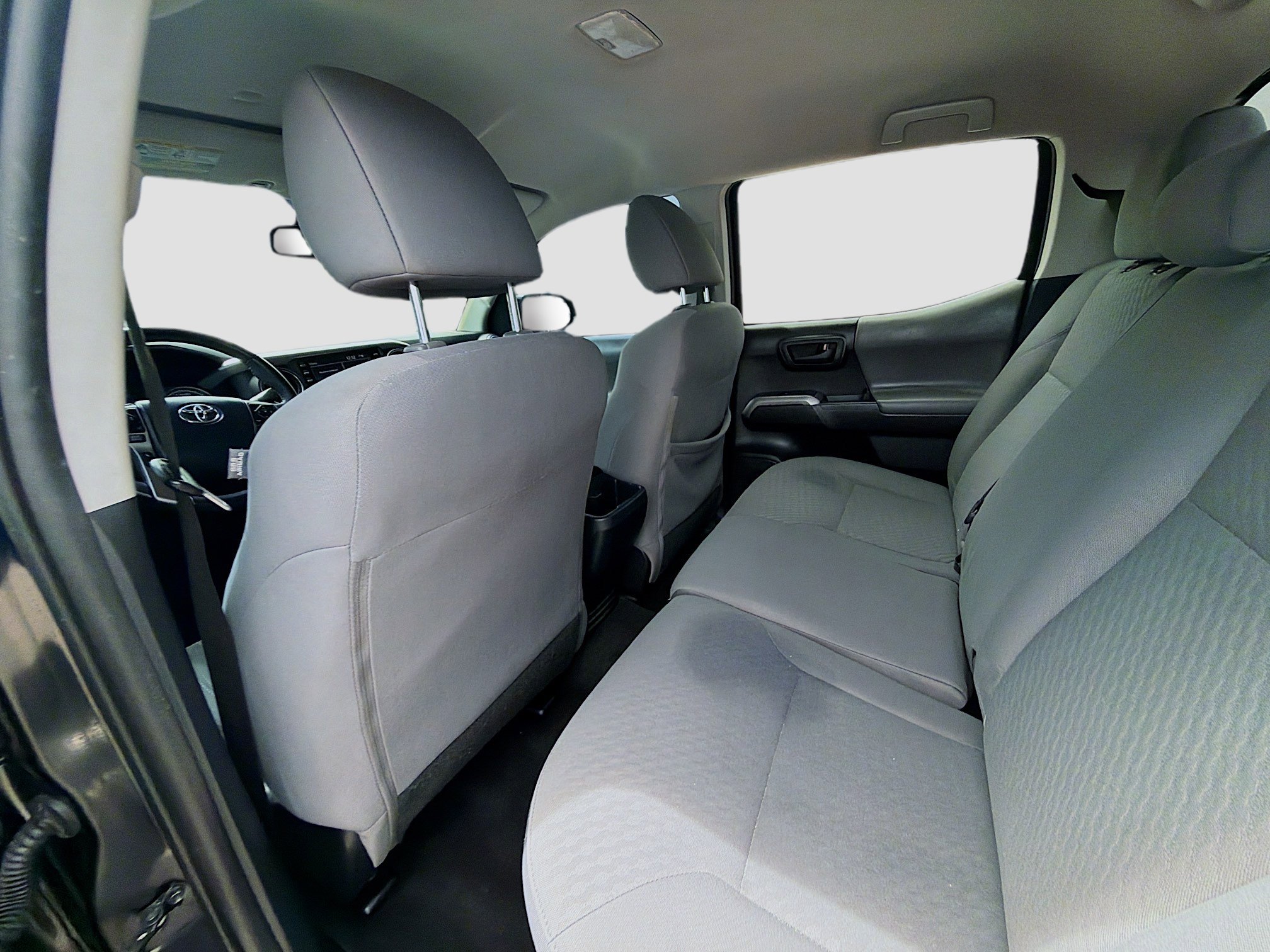 Used 2020 Toyota Tacoma SR5 image 24