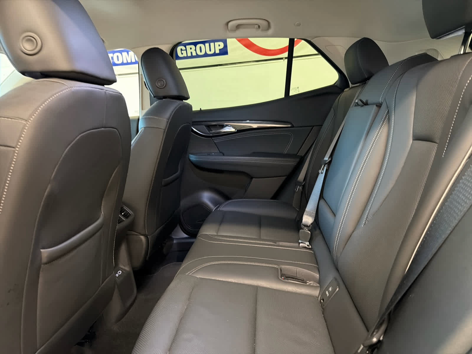 Used 2023 Buick Envision Essence image 21