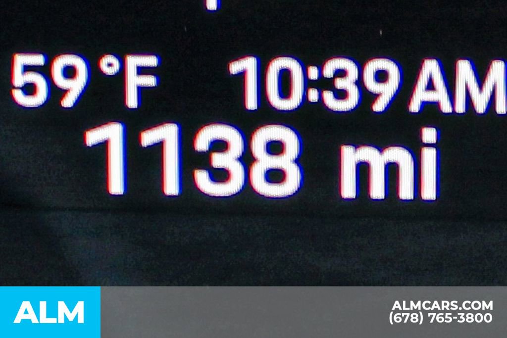 Used 2025 Porsche Cayenne GTS w/ Technology Package image 36