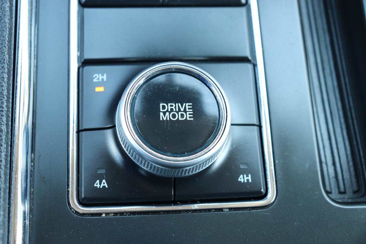 Used 2024 Ford Expedition XLT AWD/4WD image 43