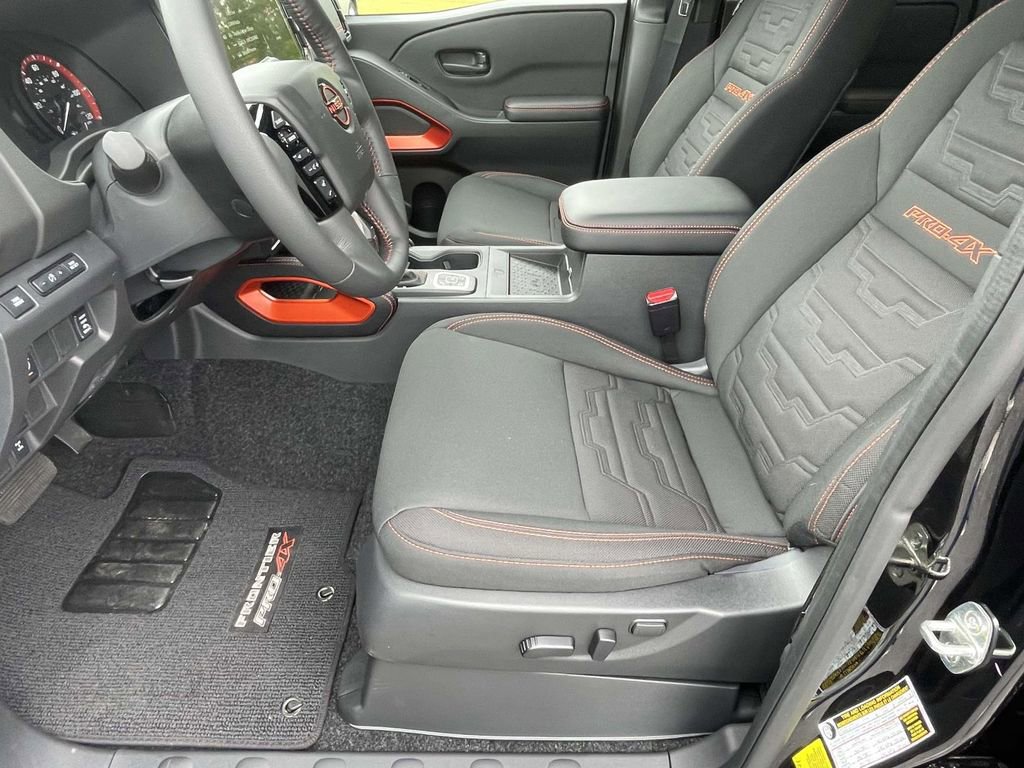Used 2026 Nissan Frontier PRO-4X w/ Pro-4x Convenience Package image 12