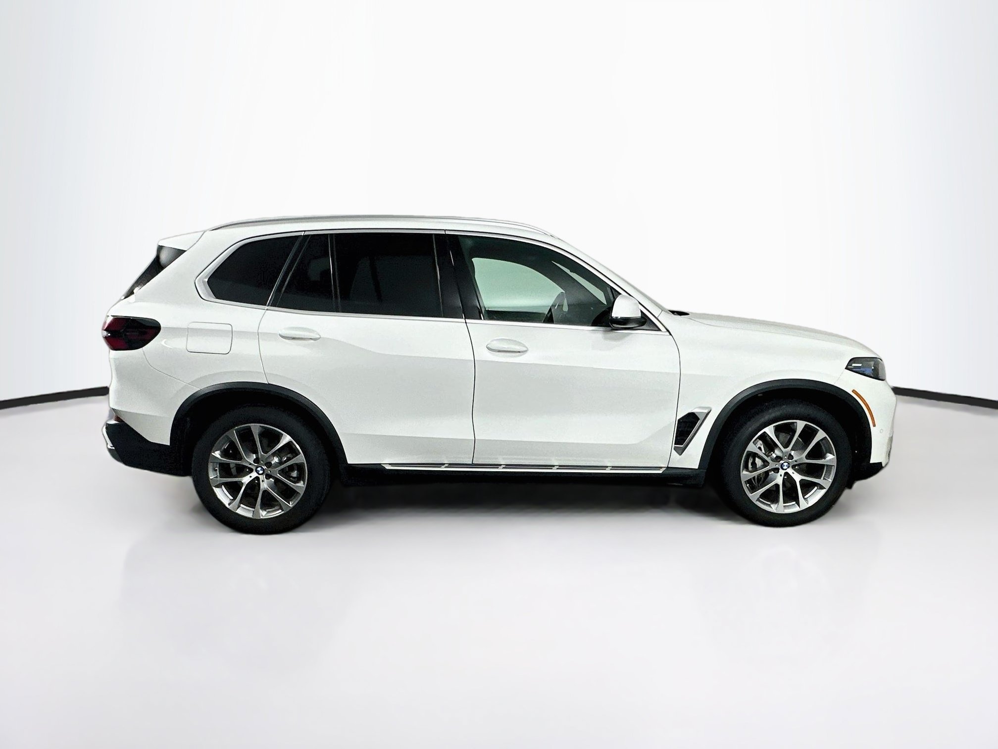 Used 2026 BMW X5 xDrive40i AWD/4WD image 10