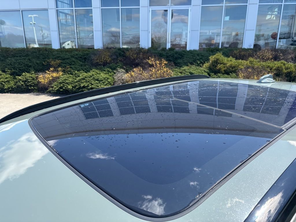 Used 2025 Volvo XC40 B5 Ultra w/ Protection Package Premier image 10