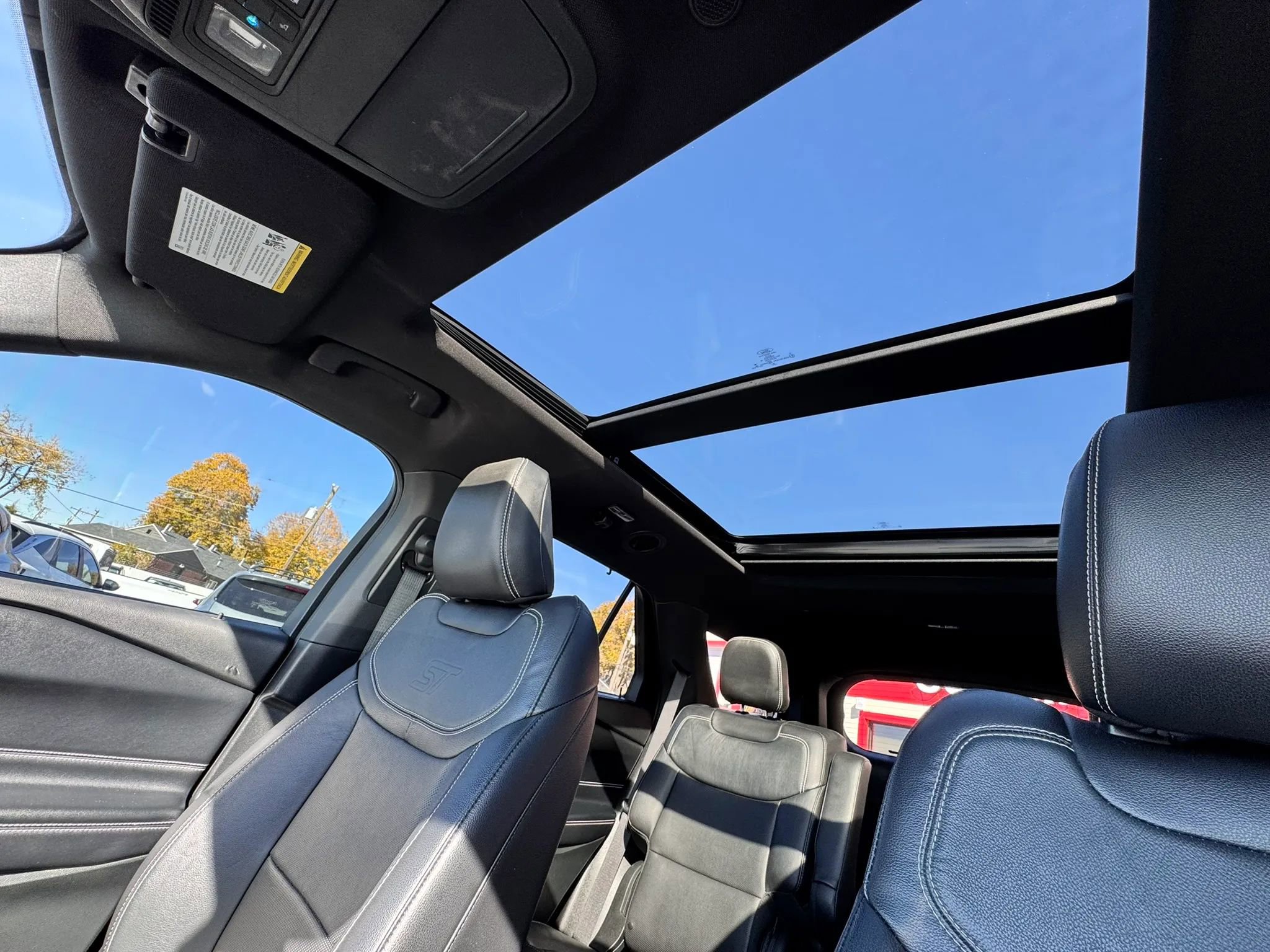 Used 2021 Ford Explorer ST image 23