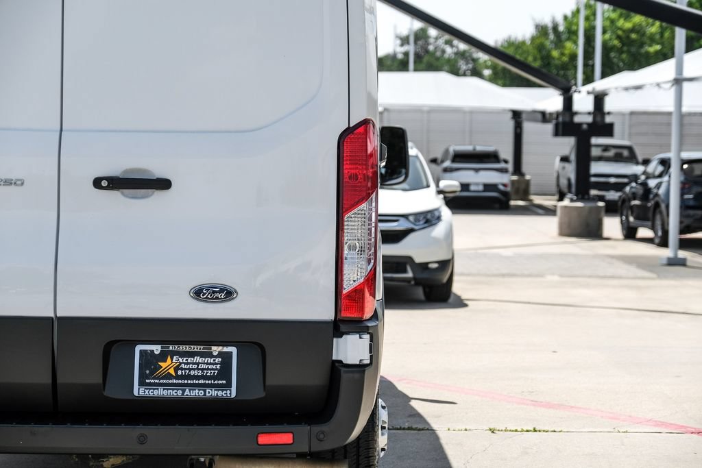 Used 2023 Ford Transit 250 Medium Roof AWD w/ Load Area Protection Package image 43