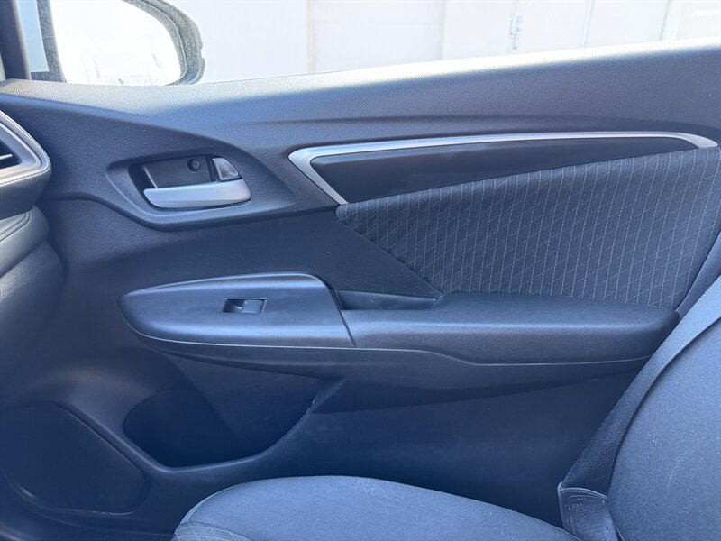 Used 2020 Honda Fit EX image 12