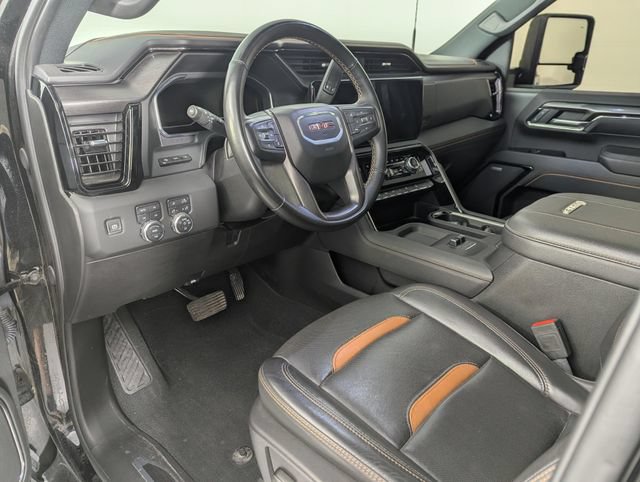 Used 2024 GMC Sierra 2500 AT4 w/ Technology Package AWD/4WD image 11
