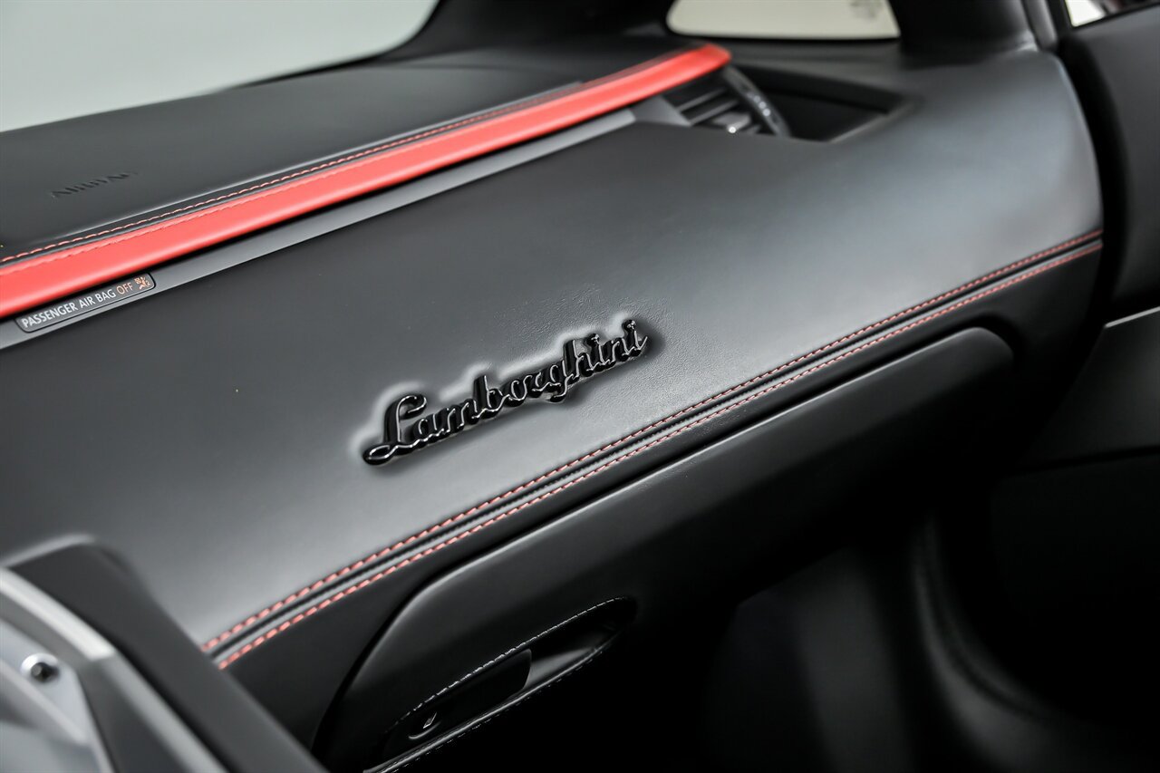 Used 2019 Lamborghini Aventador S AWD/4WD image 27