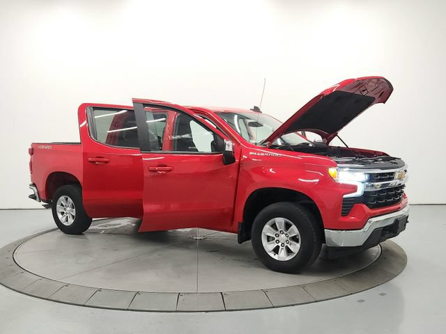 Used 2025 Chevrolet Silverado 1500 LT AWD/4WD image 9