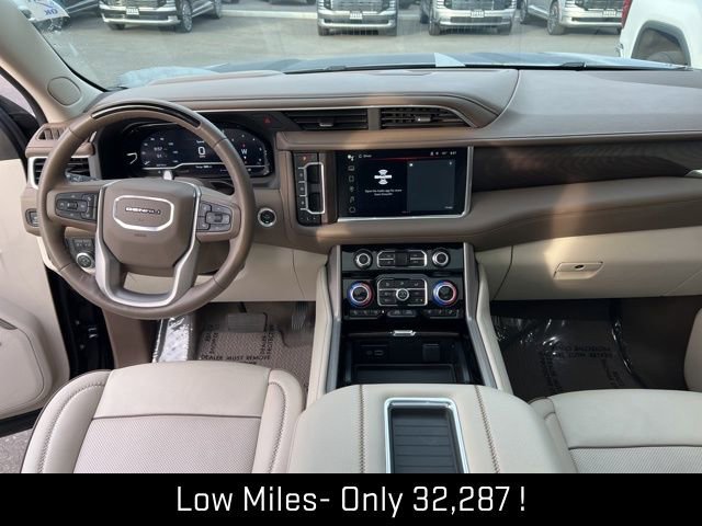 Certified 2024 GMC Yukon XL Denali w/ Denali Reserve Package image 9