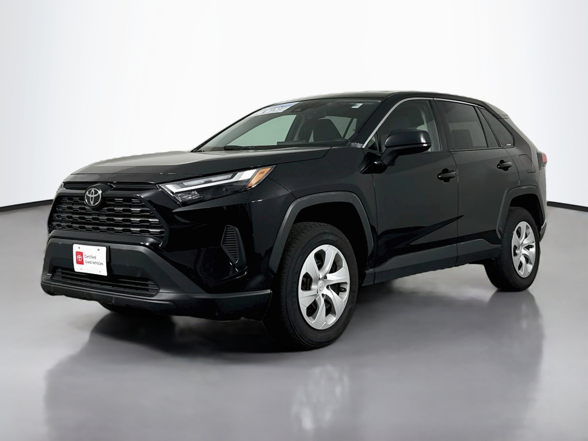 Certified 2025 Toyota RAV4 LE AWD/4WD image 3
