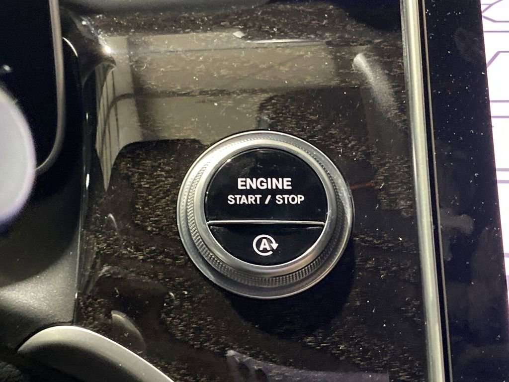 Used 2024 Mercedes-Benz GLC 300 image 14