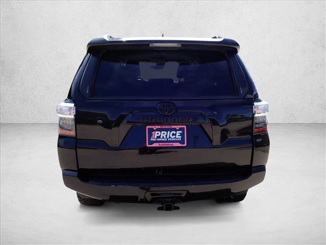 Used 2022 Toyota 4Runner SR5 Premium AWD/4WD image 3