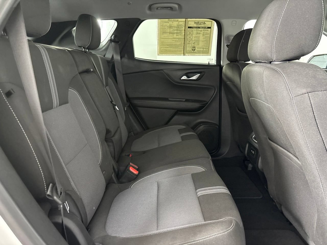 Used 2025 Chevrolet Blazer LT AWD/4WD image 27