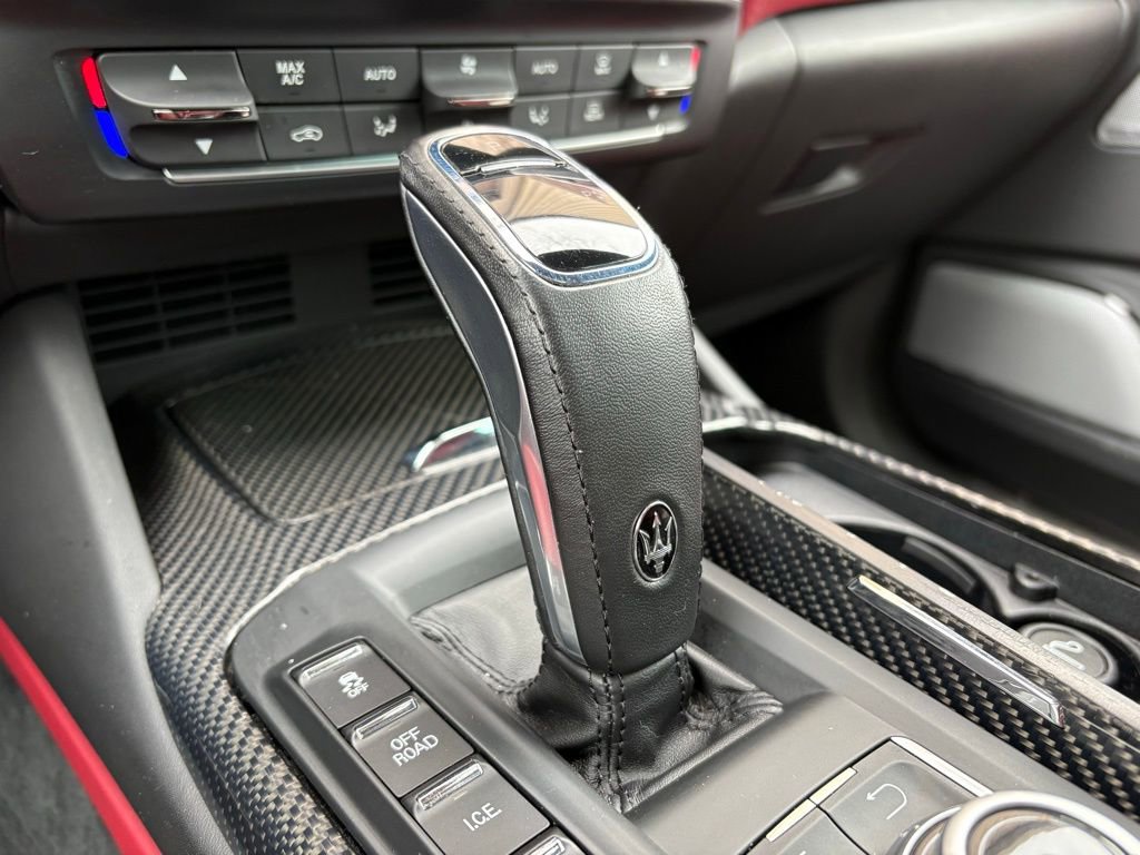 Used 2019 Maserati Levante GTS image 38