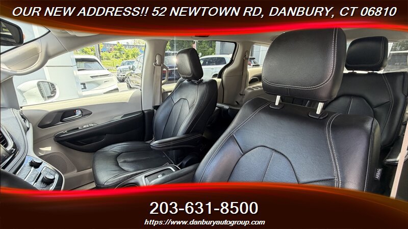 Used 2022 Chrysler Pacifica Touring-L FWD image 14