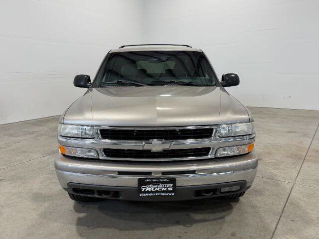 Used 2000 Chevrolet Suburban LS w/ LS Preferred Equipment Group AWD/4WD image 3