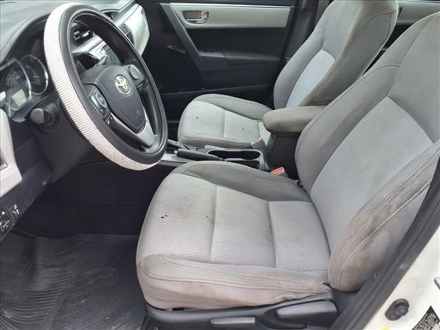 Used 2015 Toyota Corolla LE FWD image 27