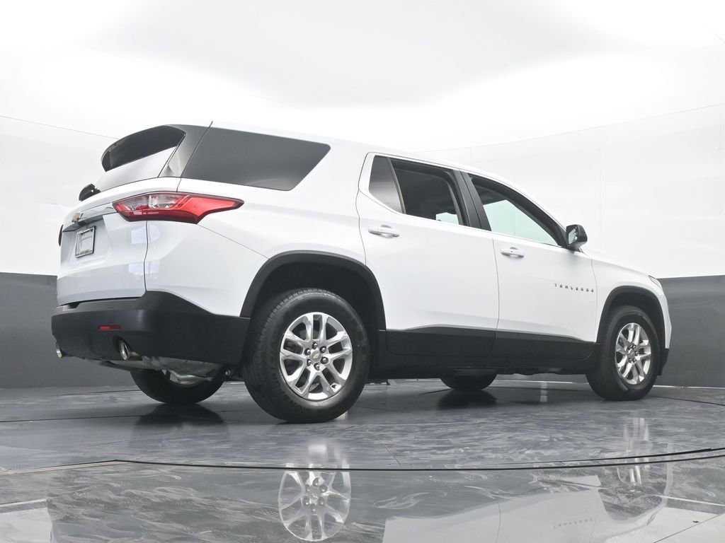 Used 2021 Chevrolet Traverse LS image 56