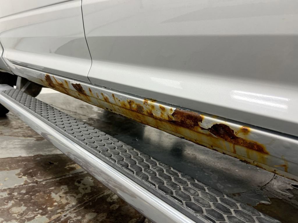 Used 2014 RAM 2500 Laramie w/ Protection Group image 30