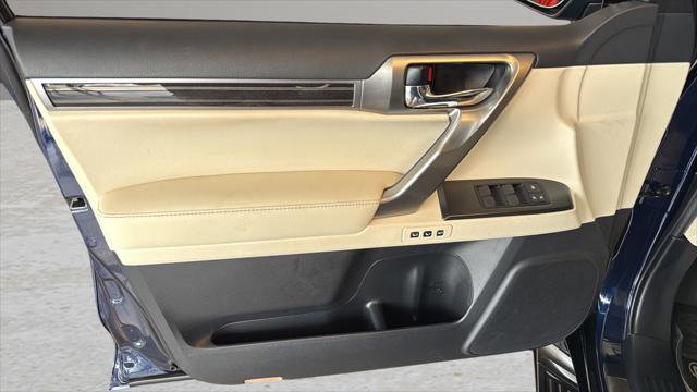 Certified 2023 Lexus GX 460 Premium w/ Premium Package AWD/4WD image 8