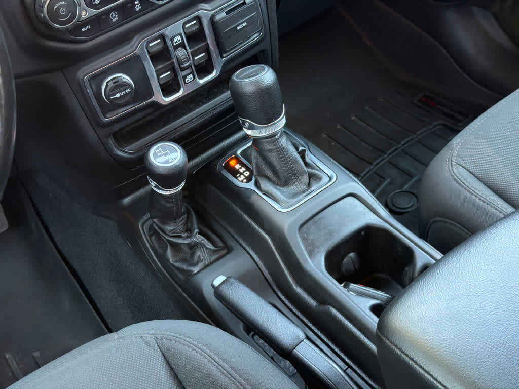 Used 2022 Jeep Gladiator Sport AWD/4WD image 35