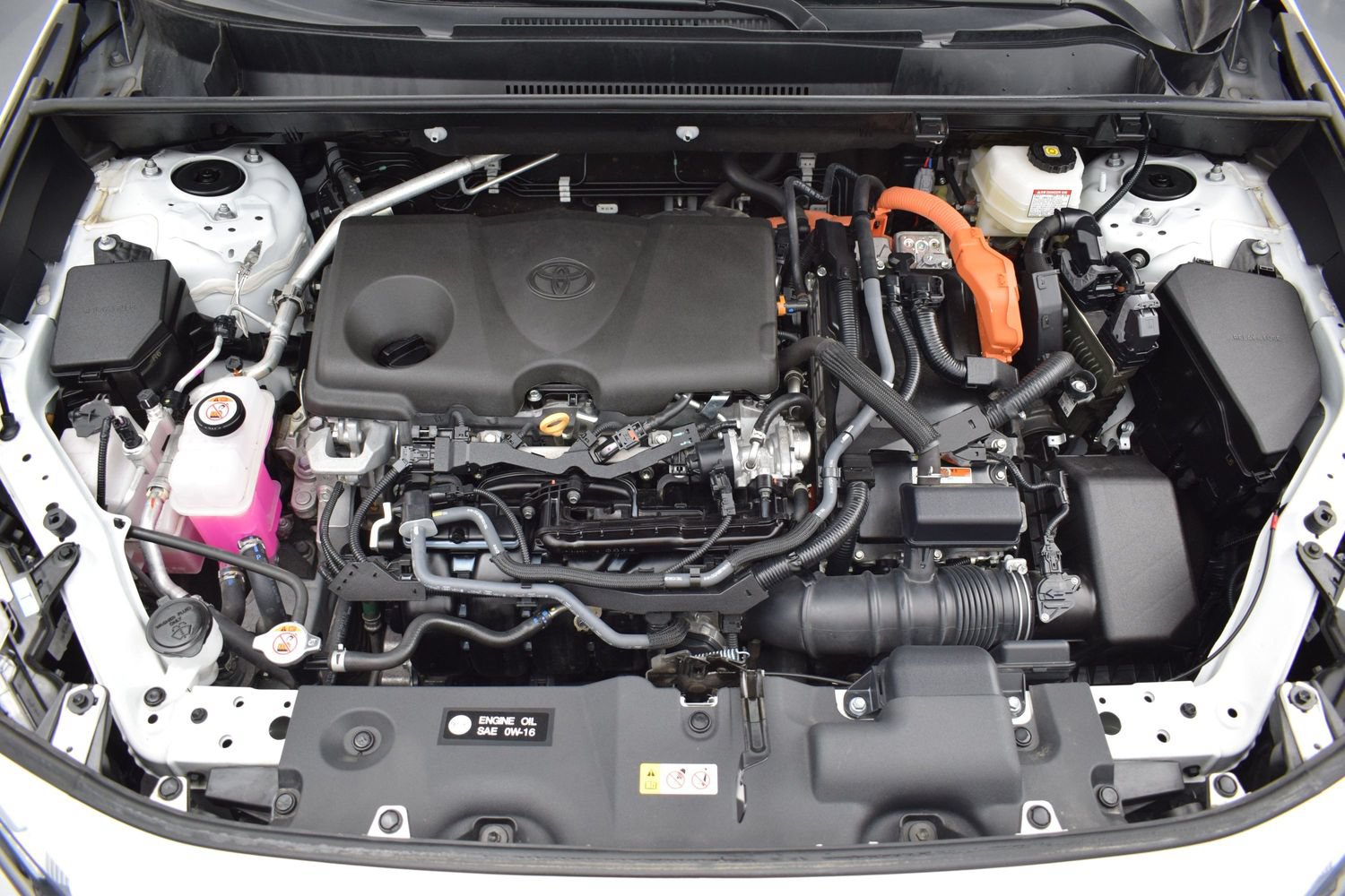 Used 2025 Toyota RAV4 XLE AWD/4WD image 9