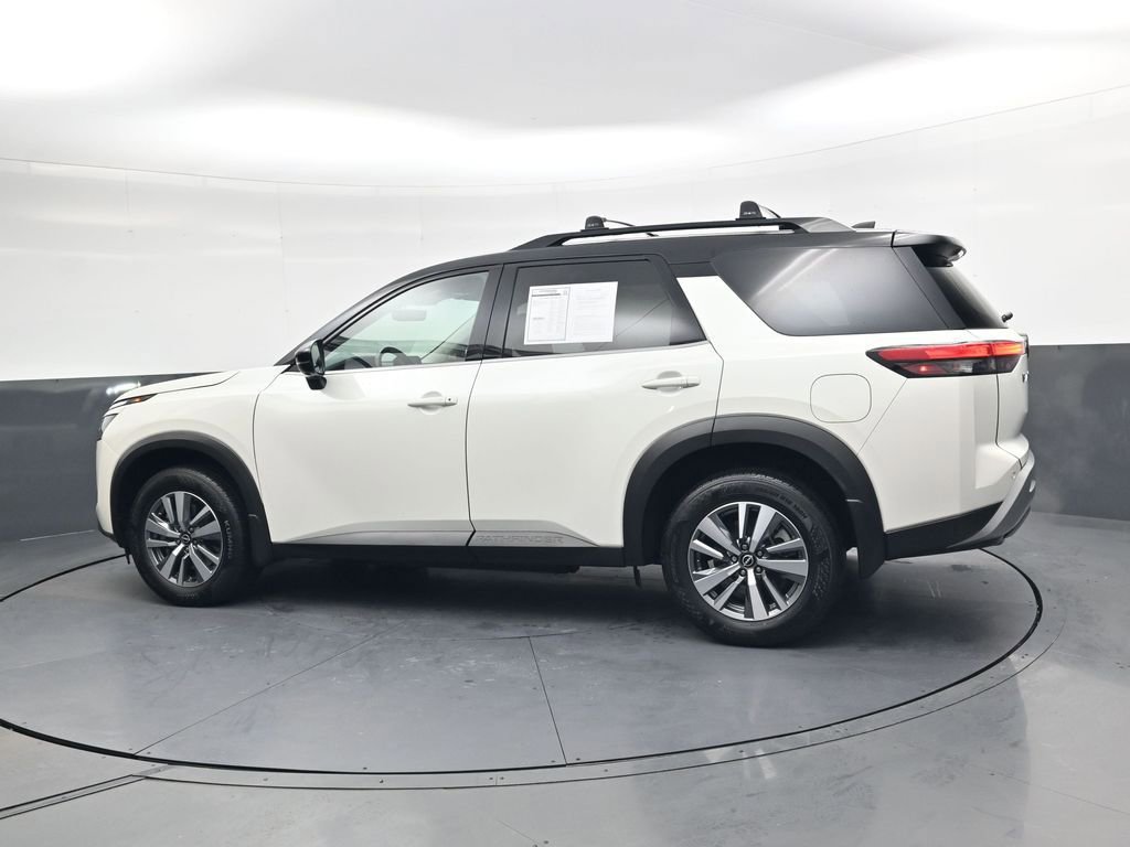 Used 2024 Nissan Pathfinder SL image 7