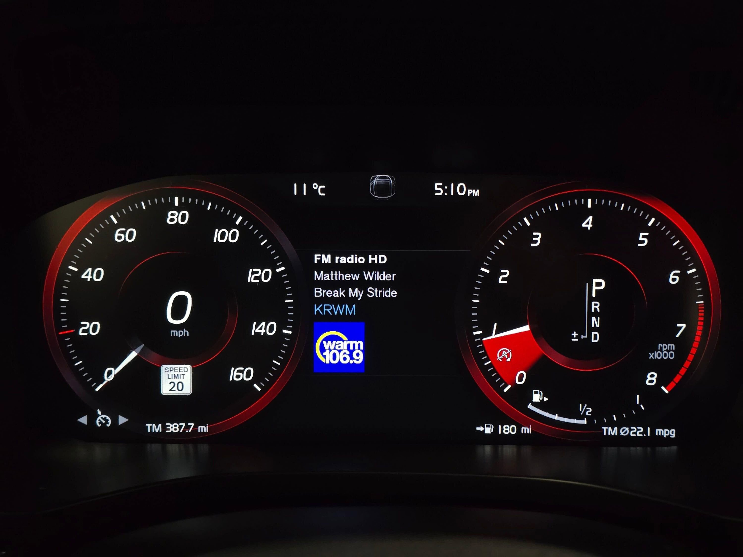 Used 2021 Volvo XC60 T5 R-Design w/ Protection Package Premier AWD/4WD image 40