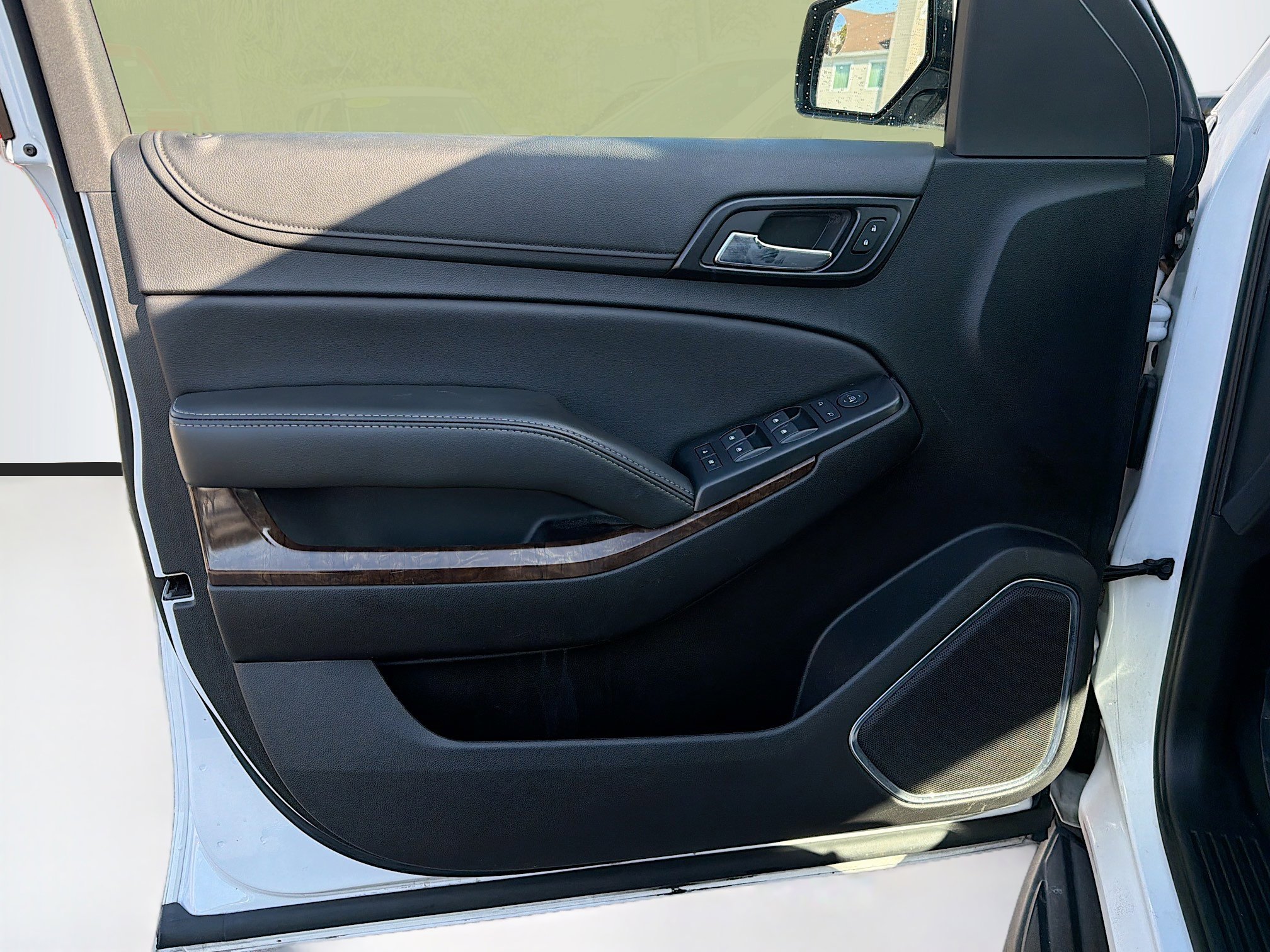 Used 2020 Chevrolet Suburban LS image 22